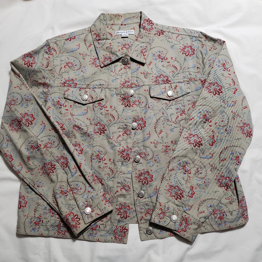 Pendleton Women's Tan Patterned Jean Jacket